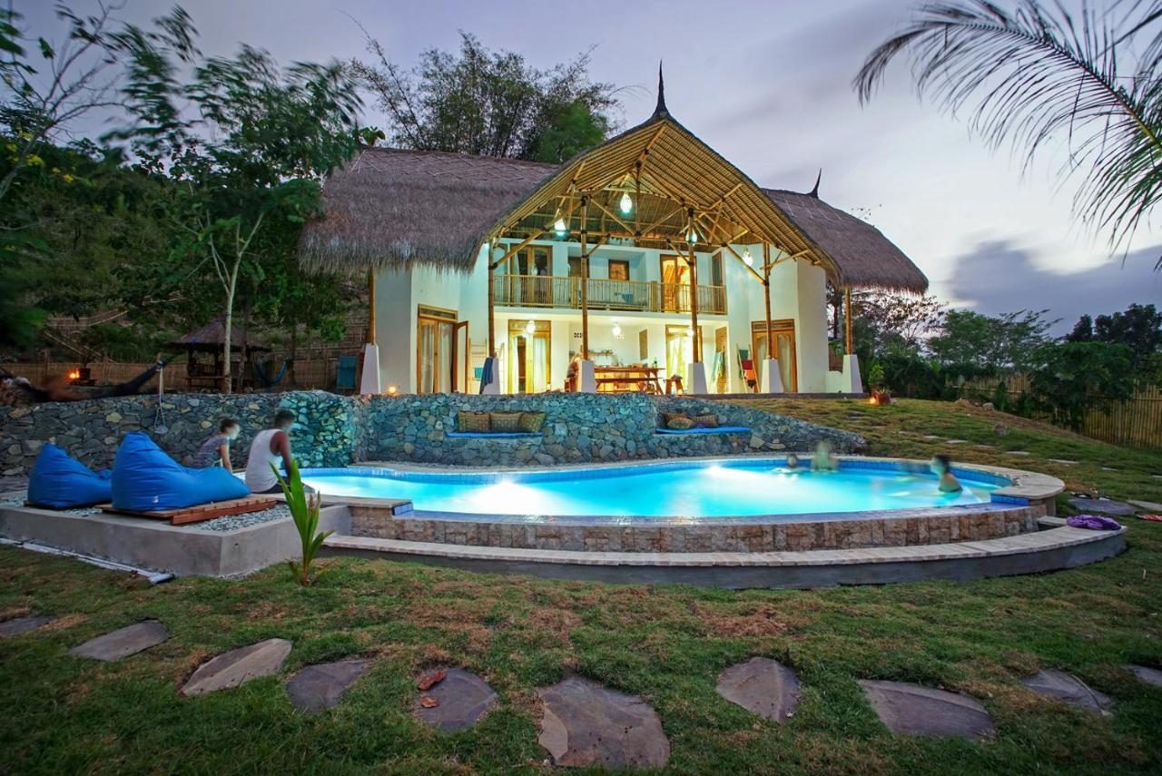 Batu Bambu Hotel Kuta  Kültér fotó